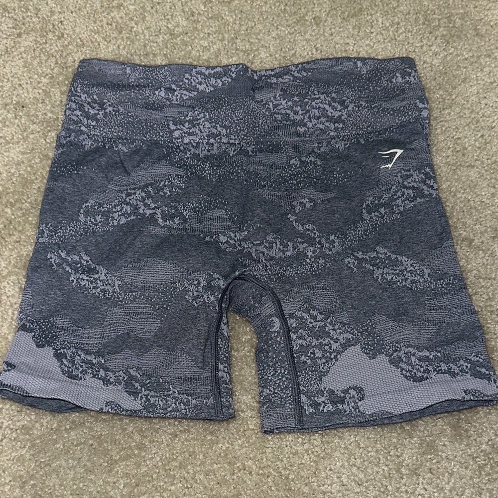 Gymshark Adapt Camo Seamless Short - color Lava | Stone Grey/Evening Blue